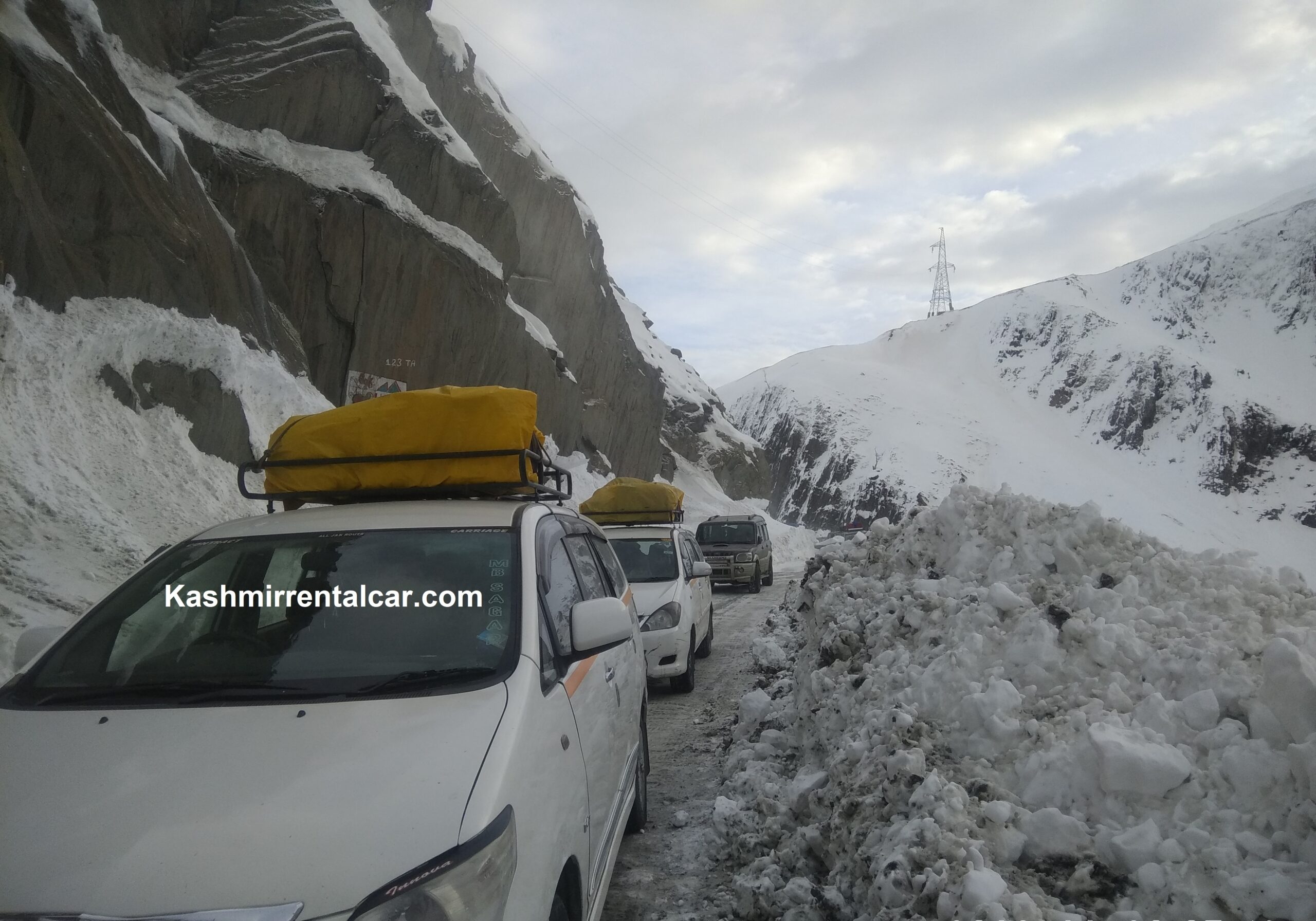 Srinagar to Leh Taxi