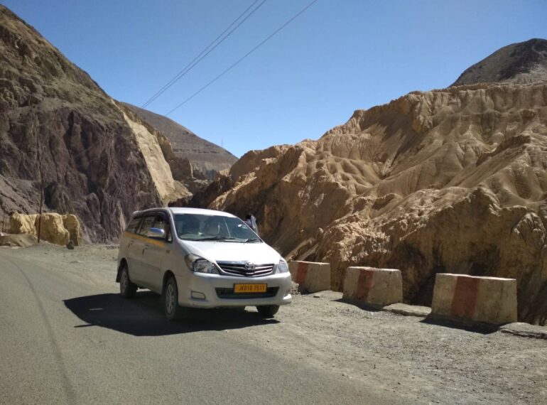 Srinagar to Leh road trip Guide