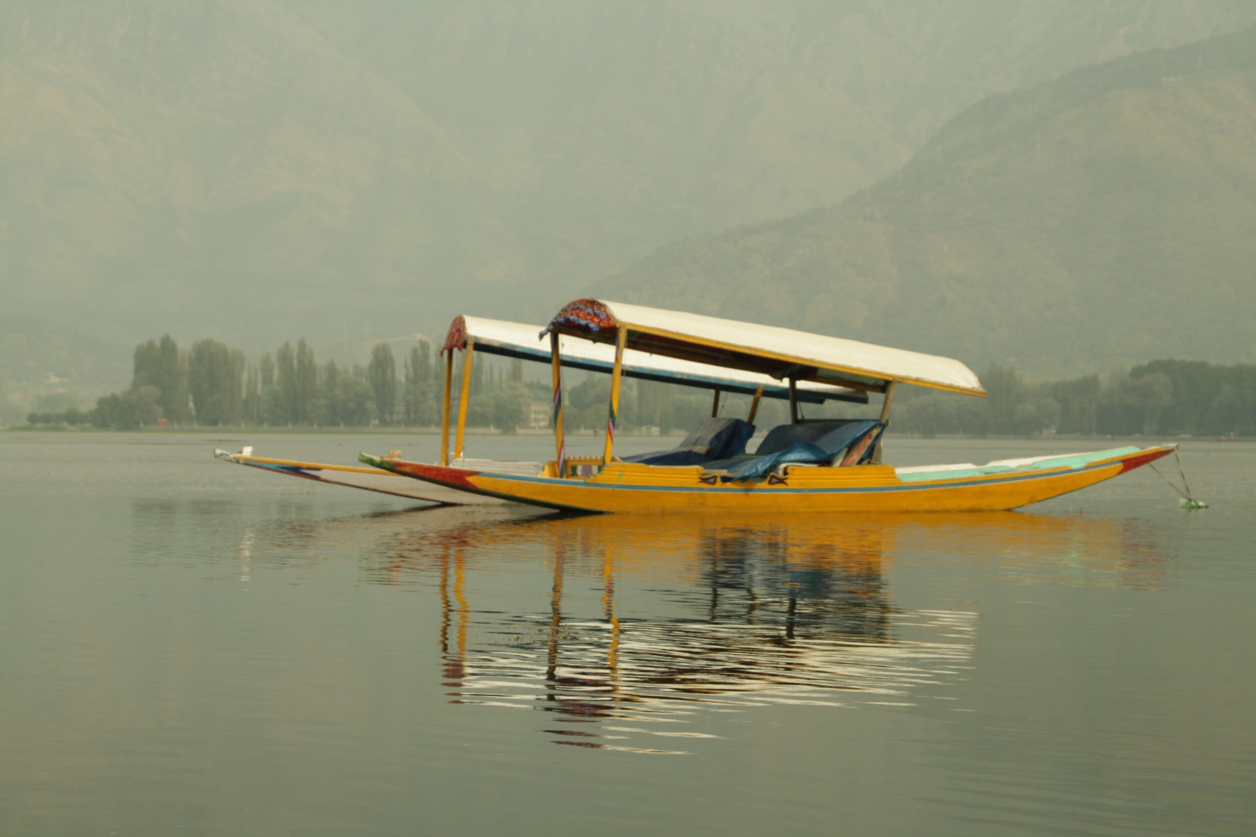 Shikara ride rates in Dal lake